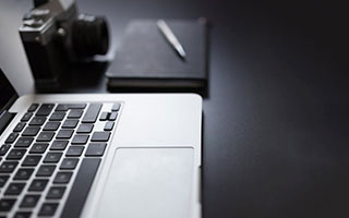 开云体育登录-红白悲歌VS红蓝火焰：超级杯夜的马德里叹息与加泰罗尼亚狂欢