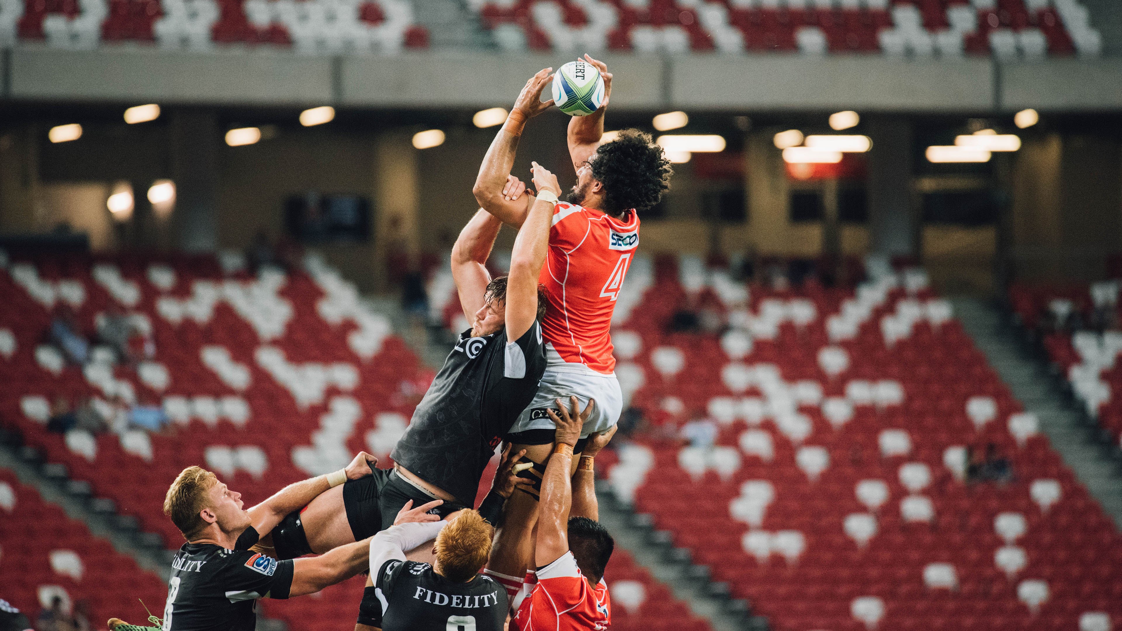 开云体育-当东方黑马撞翻北美巨鹿，德罗赞的封神之夜，北京队打碎了谁的傲慢？