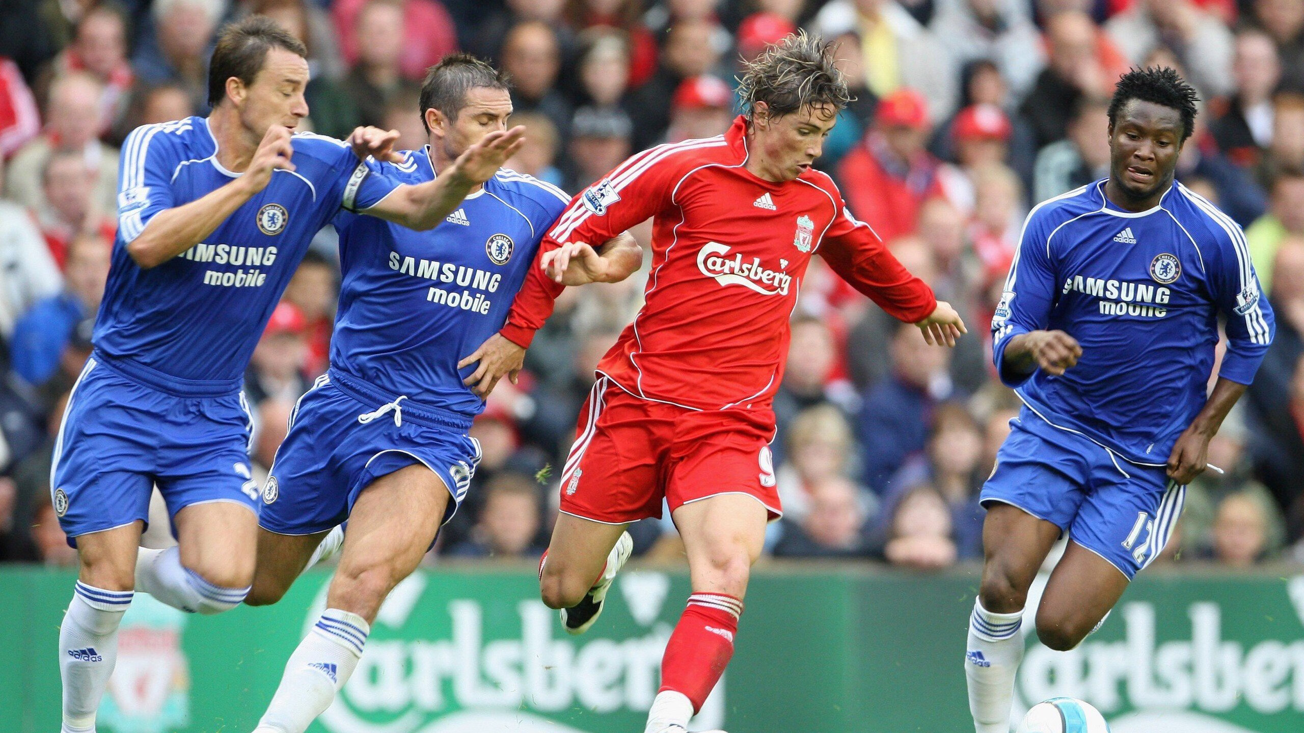 开云下载-引擎嘶吼与历史定格，F1街道赛之夜，克莱完成千载难逢的里程碑